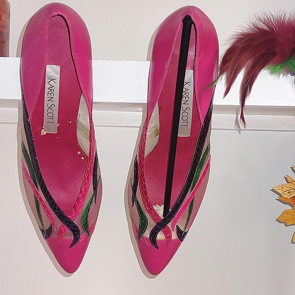 Vintage Karen Scott Fuchsia Heels - Picture 5 of 13